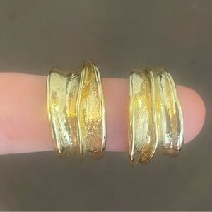 Sezane Hoop Earrings. Mini Anneaux Elsa.